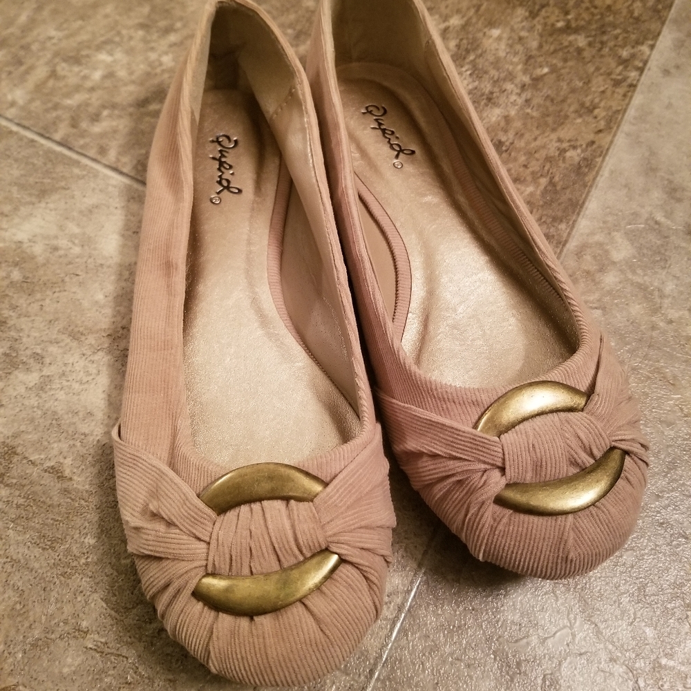 Qupid tan flats